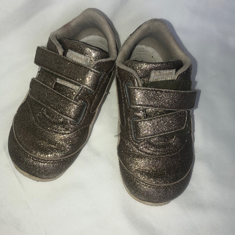 Gold glitter Puma